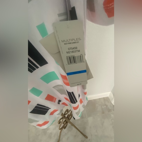 Brand new ladies tunic. - Picture 3 of 5